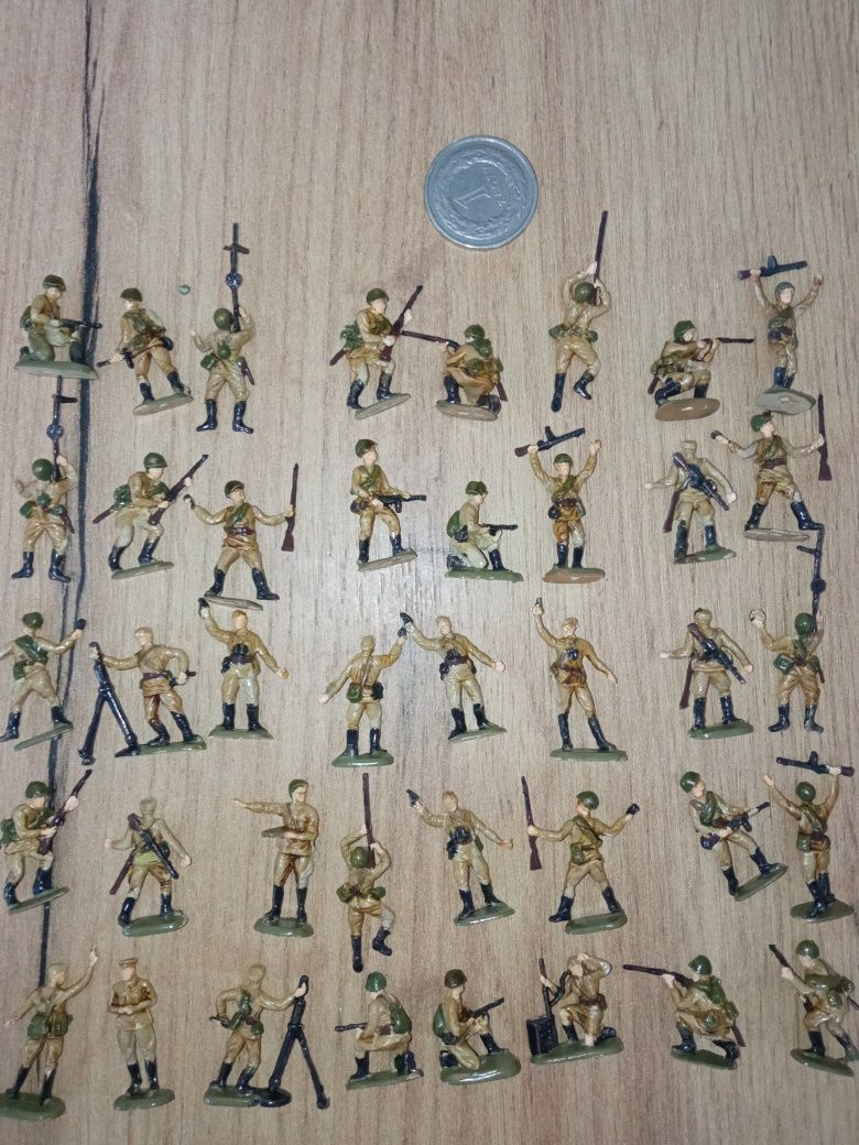 Żołnierzyki, figurki, modele