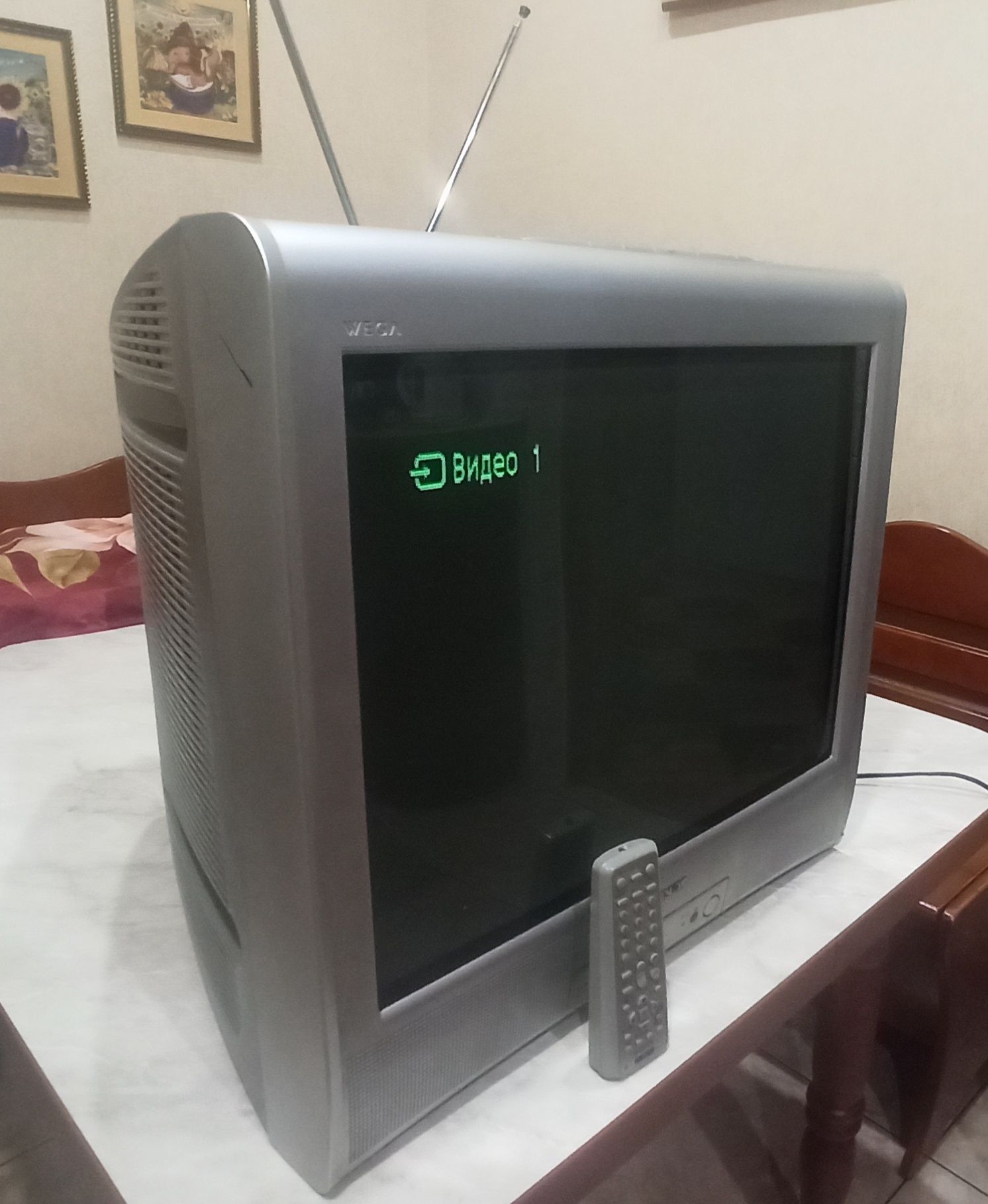 Телевізор SONY Trinitron