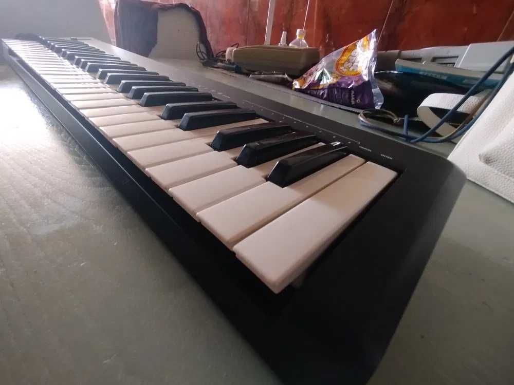 Teclado MIDI Alesis Q49