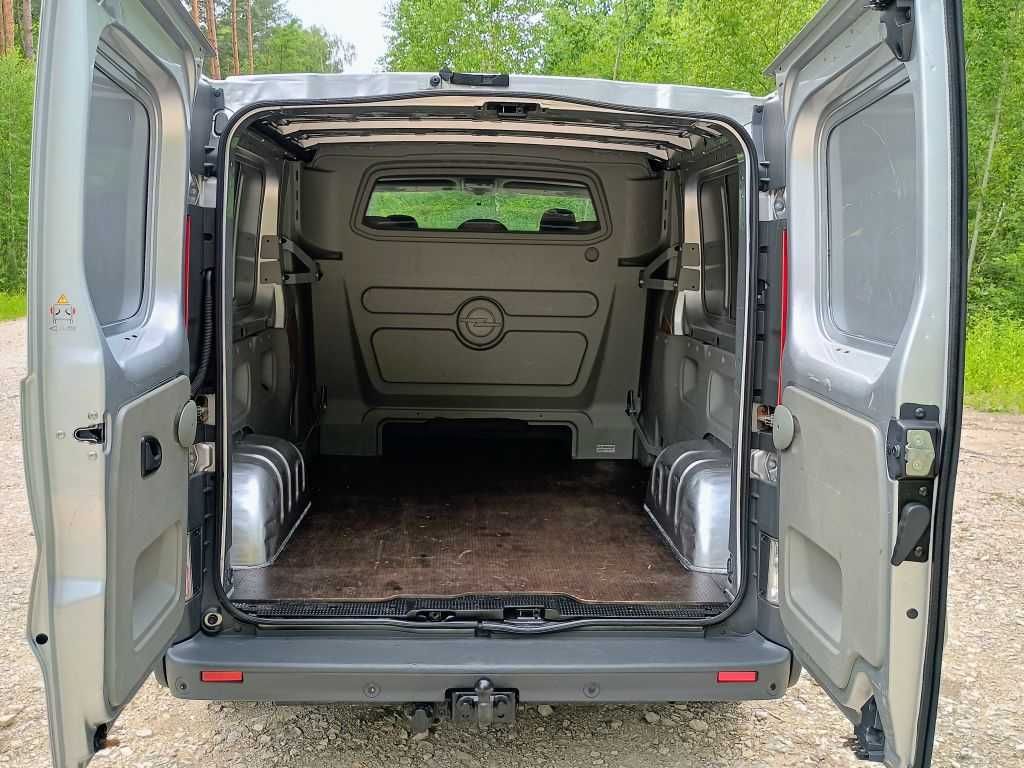 Vivaro 2,0 CDTI 115KM Dubel Kabina Brygadówka Klima Long Hak Zarejestr