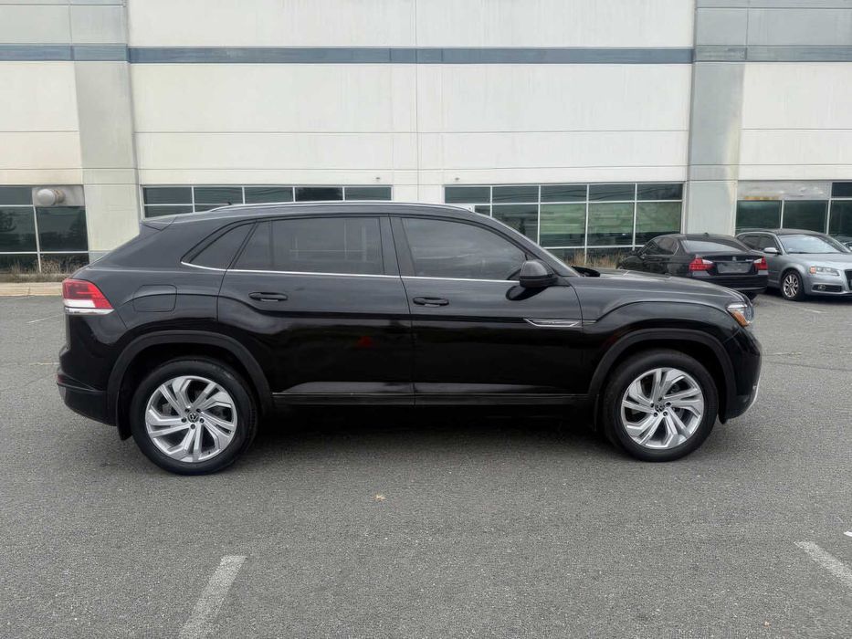 Volkswagen Atlas Cross Sport V6 SE R-Line 4Motion      2020