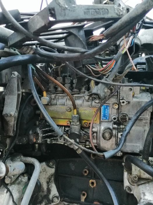 Mercedes w124 300d para peças boa mecânica motor e caixa de velocidade