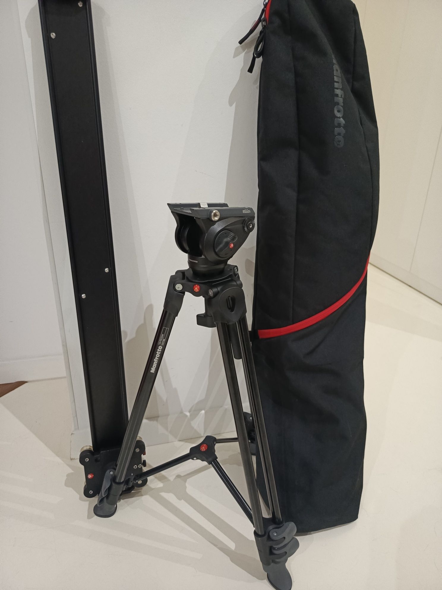 Штатив Manfrotto 502AM