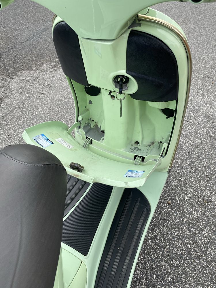 Vespa et4  150-4T