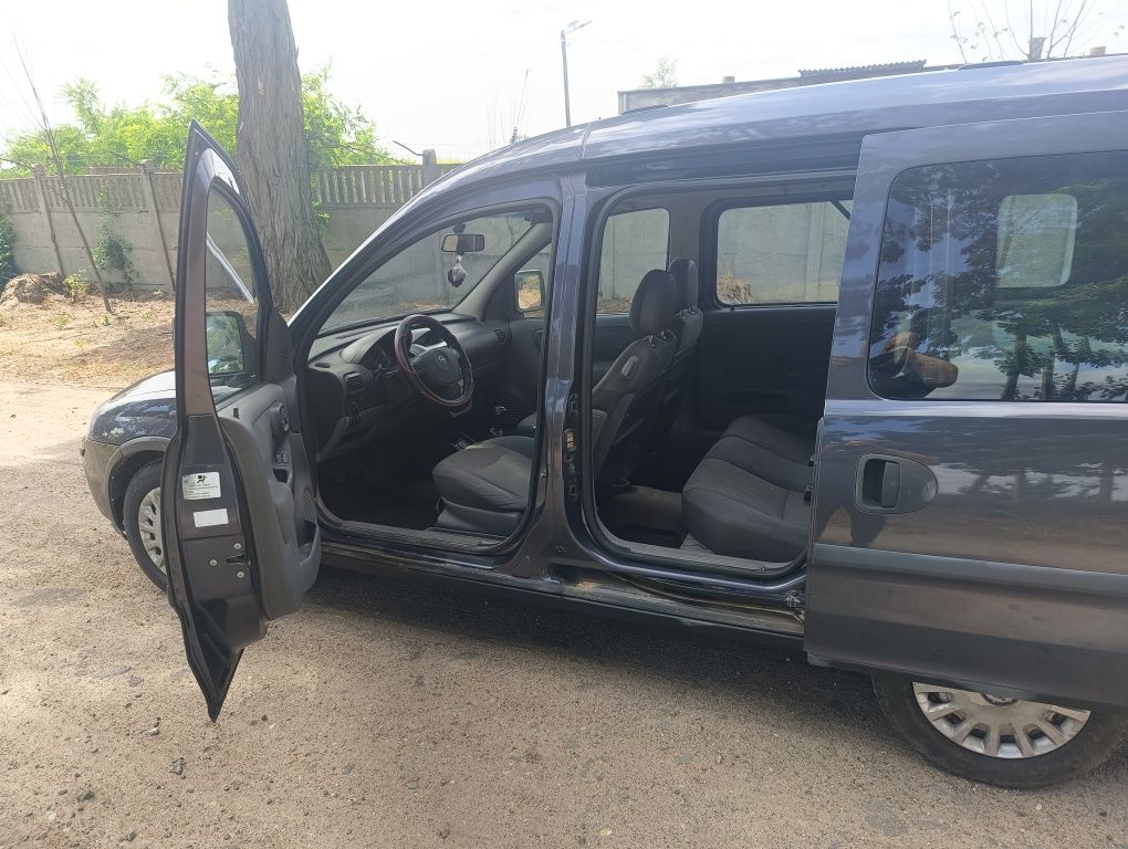 Opel Combo 2003 rok 1.3 klima hak CB radio