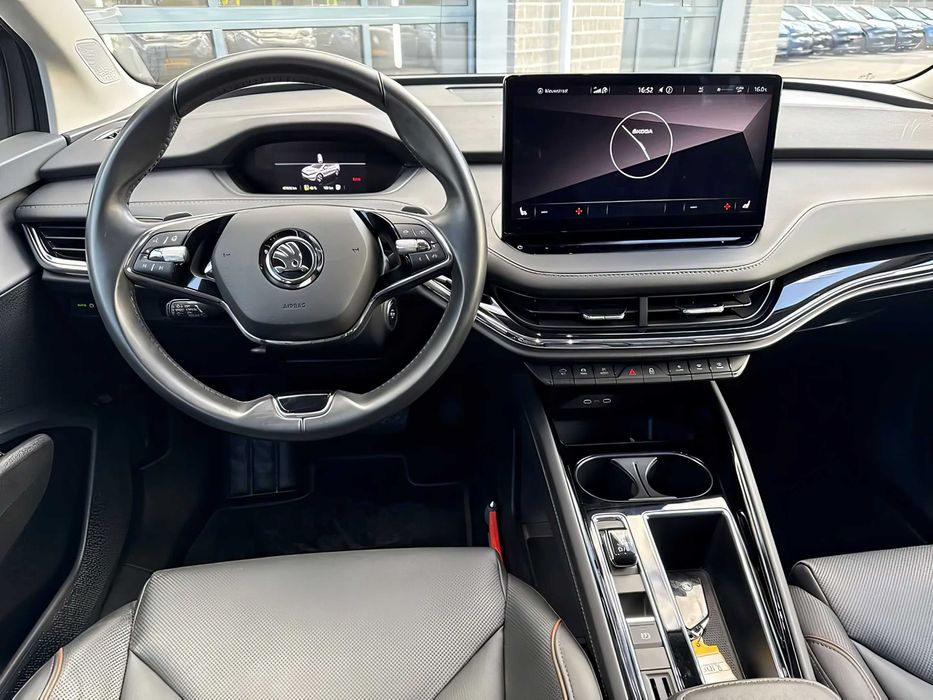 Skoda Enyaq      2022