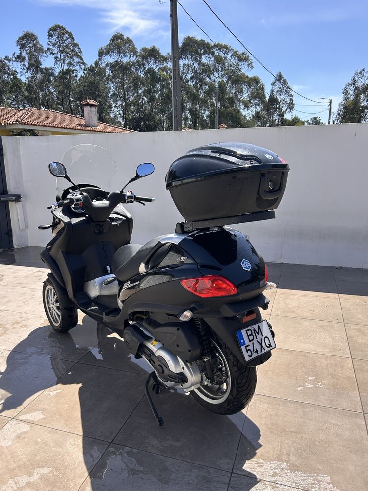 Piaggio MP3 LT 400cc – Só 1.946km! Nacional 2024