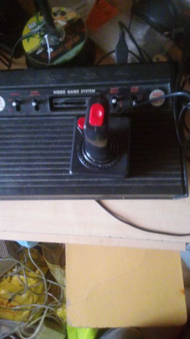 Konsola retro atari 2600