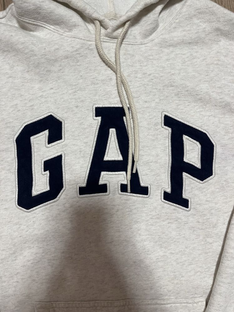 Молочне худі Gap