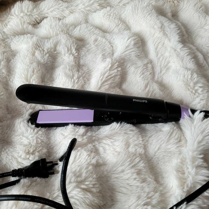 Вирівнювач для волосся Philips