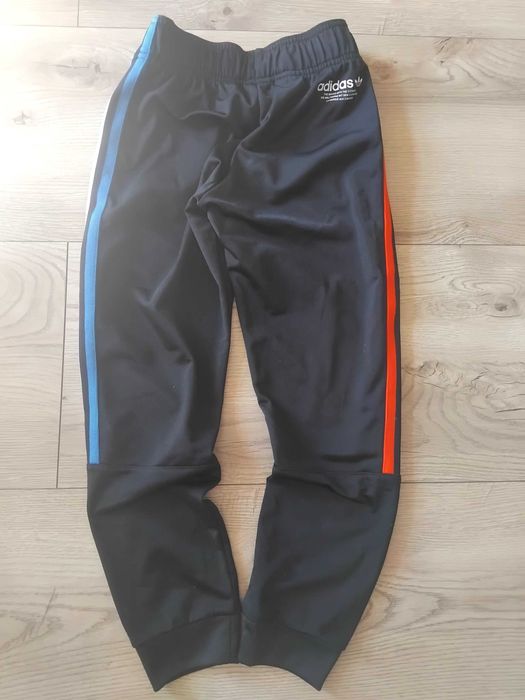 ADIDAS dresy spodnie chlopiec 134