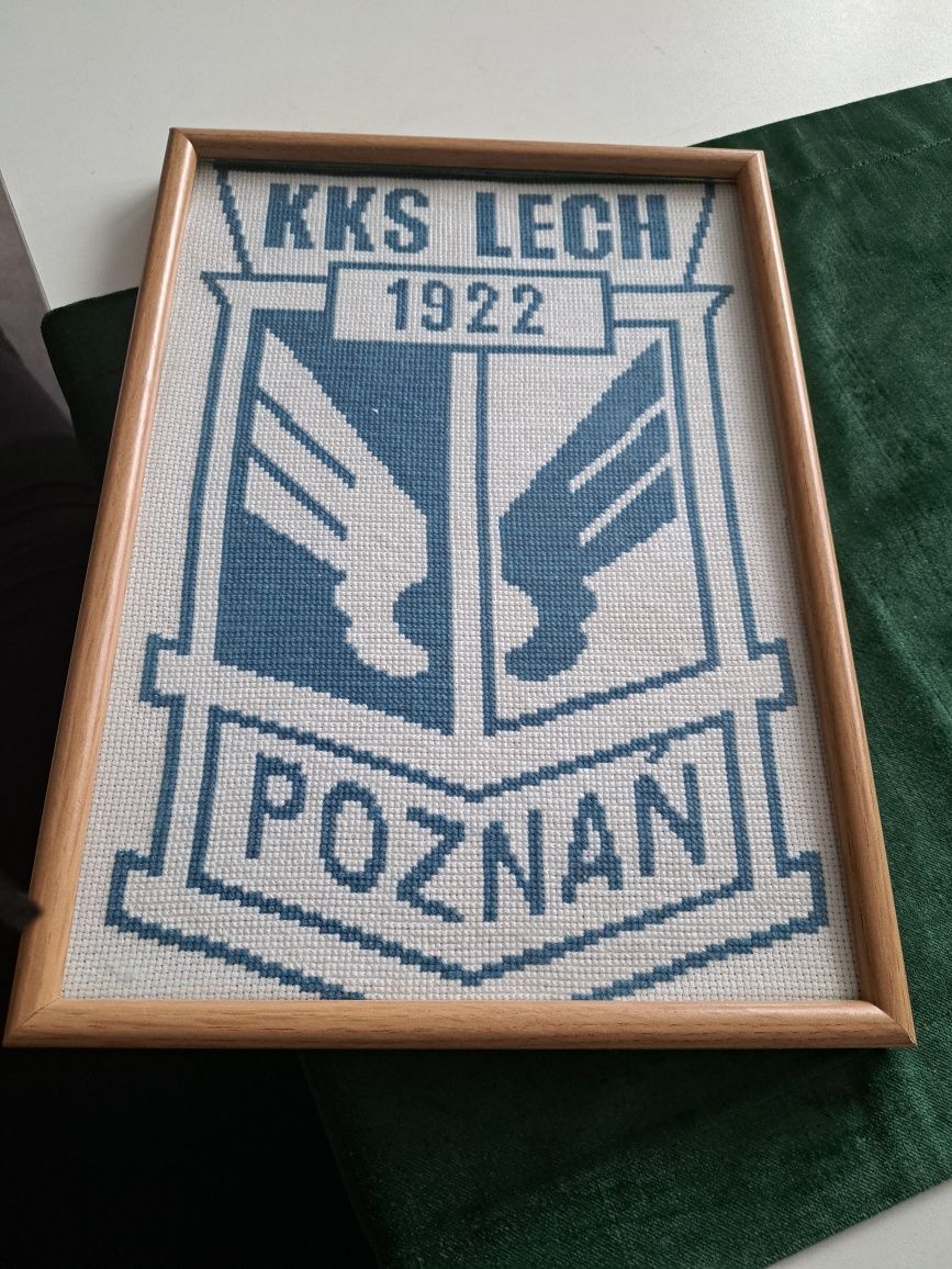 Piękny ręcznie haftowany Herb Lecha Poznań