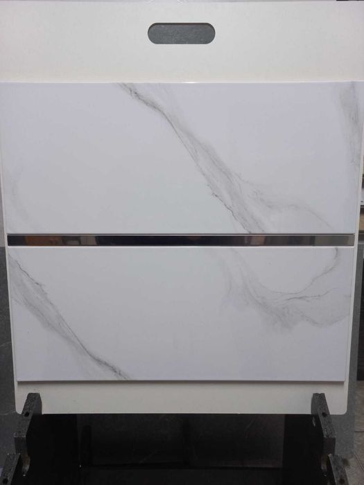 Płytki Ścienne 25x60 Gatunek 1 . Kilka wzorów