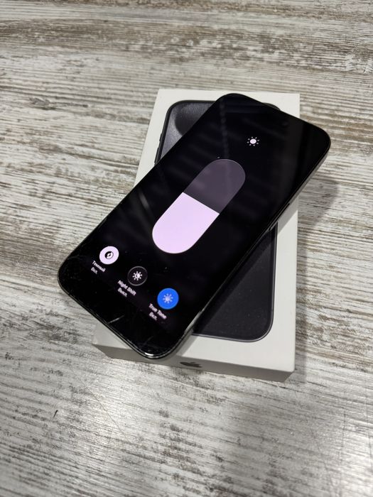 iPhone 15 Pro, айфон 15 про в доброму состоянии!