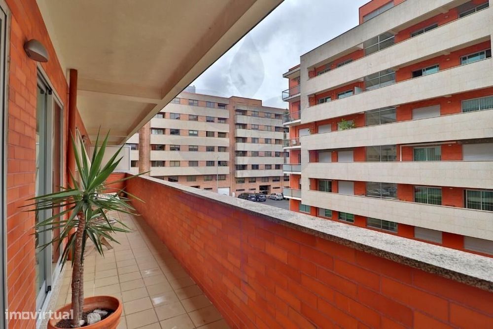 Arrendamento apartamento T2 em Nogueiró - Semi-Mobilado e Equipado