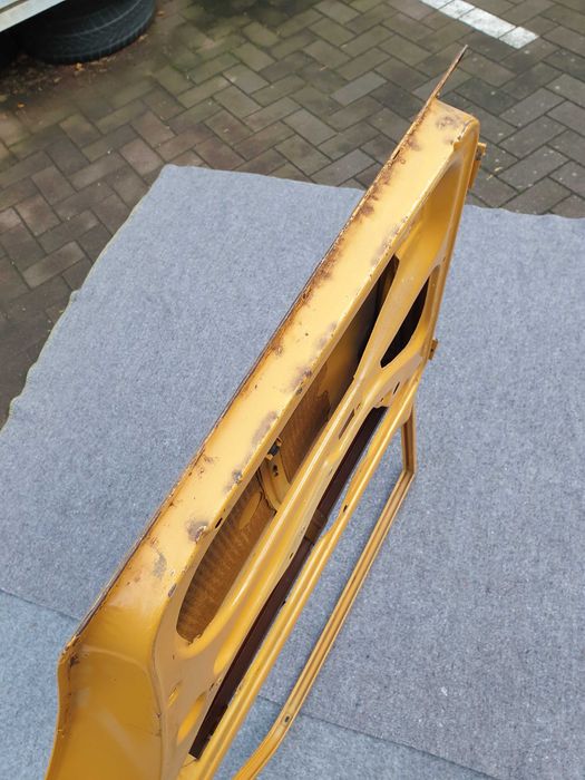 Fiat 125p    Drzwi tylne    prawe FSO tył stary typ