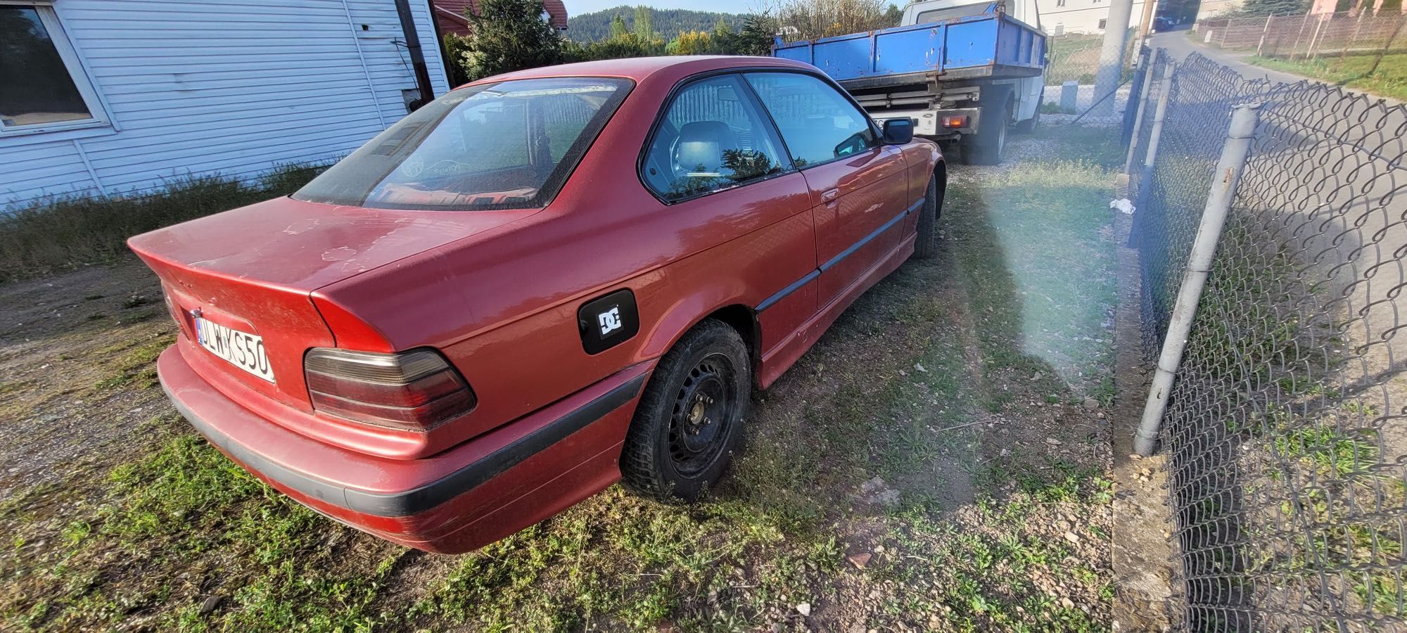 BMW e36 coupé 1.8 is gruz, kolektor ssący 1.8T (dorzucam szperę 25%)