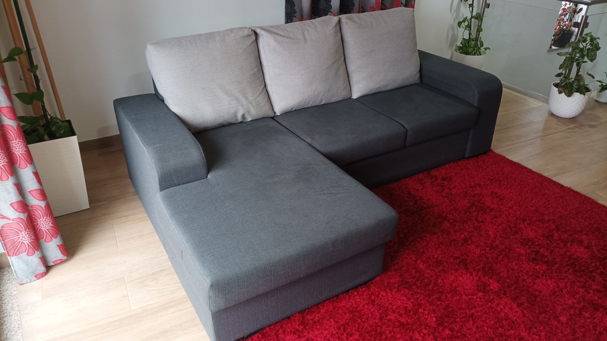 Sofa com chaise lounge