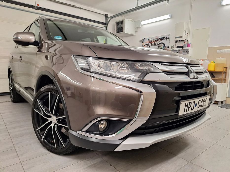 Mitsubishi Outlander 2.0 Benzyna 145 tys km navi android led grzane fotele jak nowy