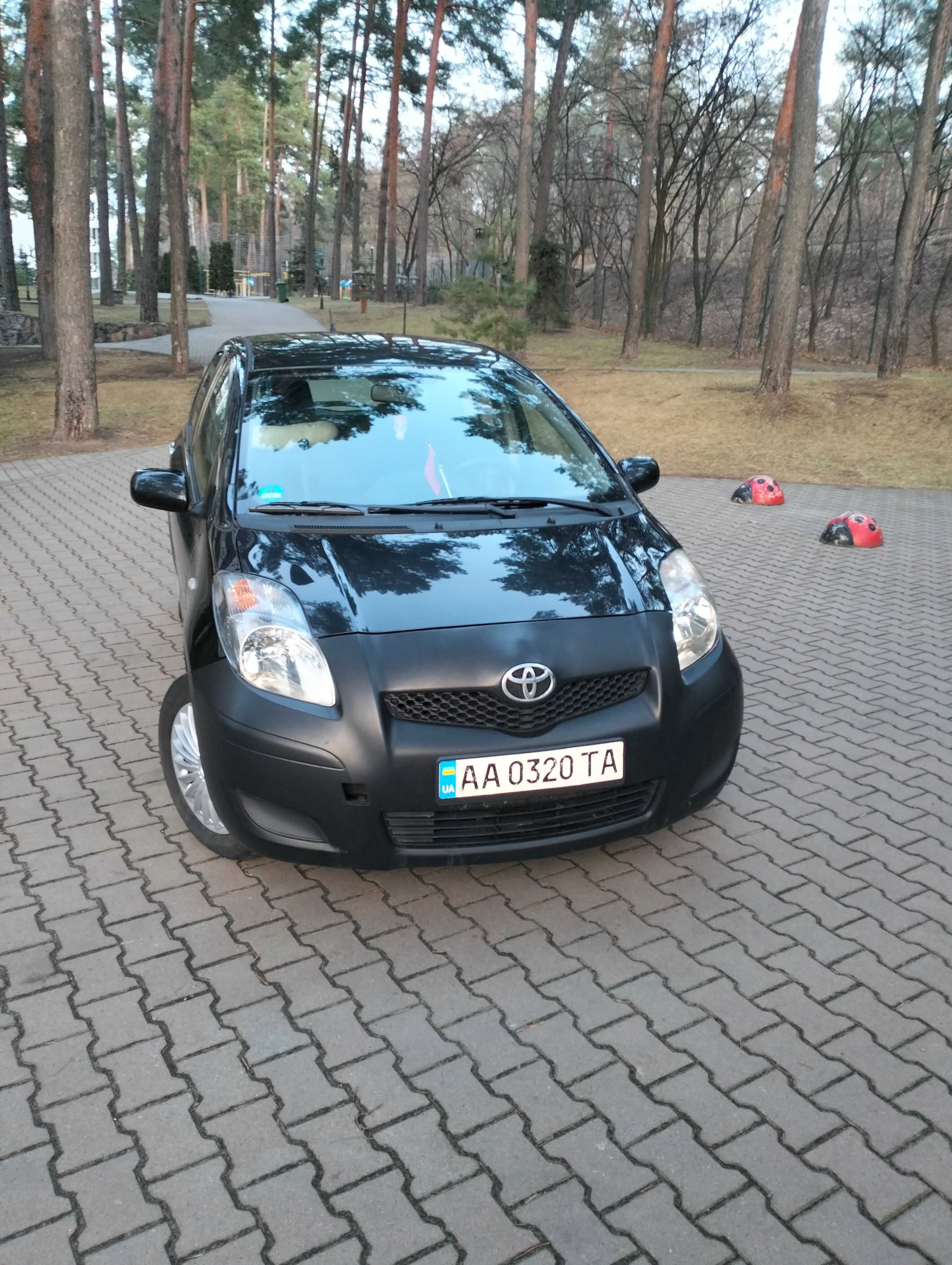 Продаж авто Toyota Yaris авто в хорошому стані