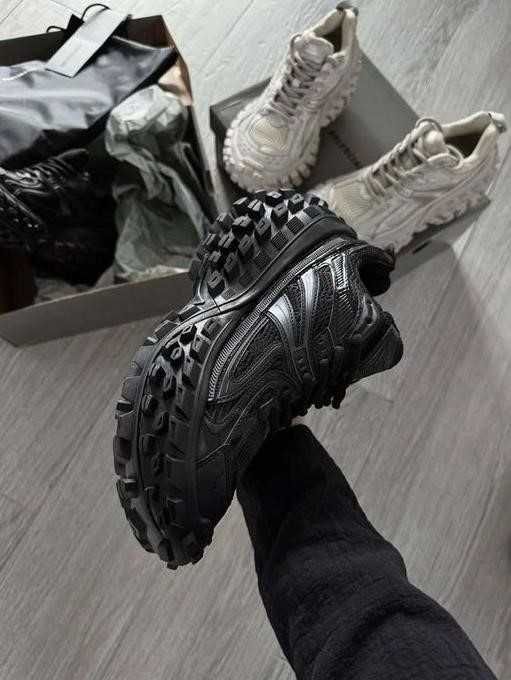 Кроссовки Balenciaga Defender 36-45 Скидка