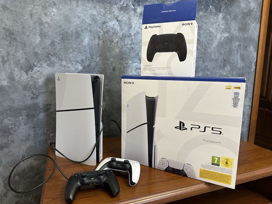 Sony PlayStation 5 ps5 з дисководом та двума джойстиками
