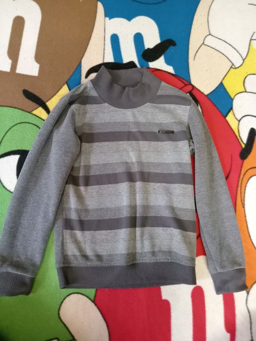 Кофти світшоти хукі. На хлопчика 8-9 років. 128 розмір