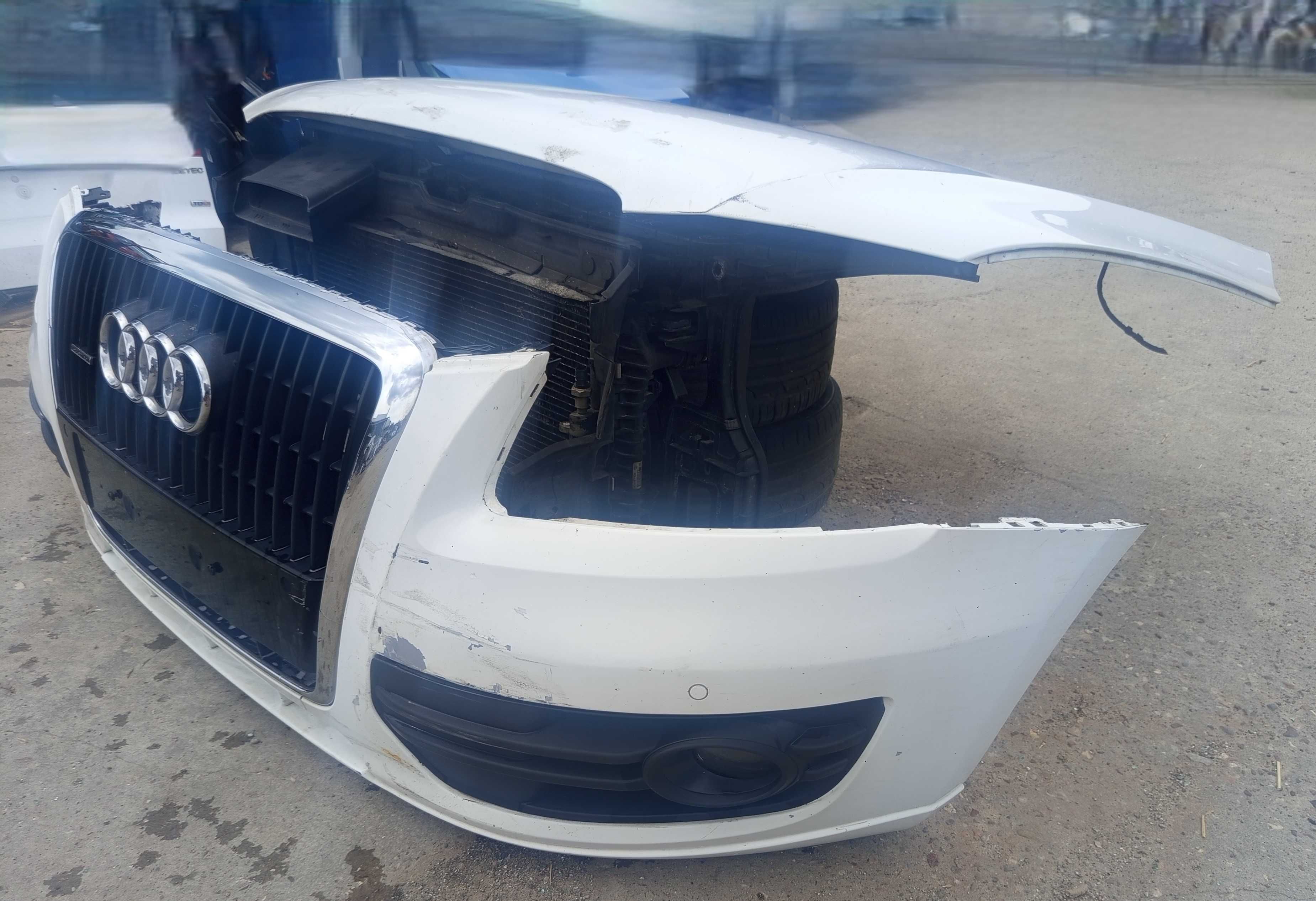 Przód AUDI Q5 8R 2.0 TDI Zderzak Maska Pas przedni z chłodnicami