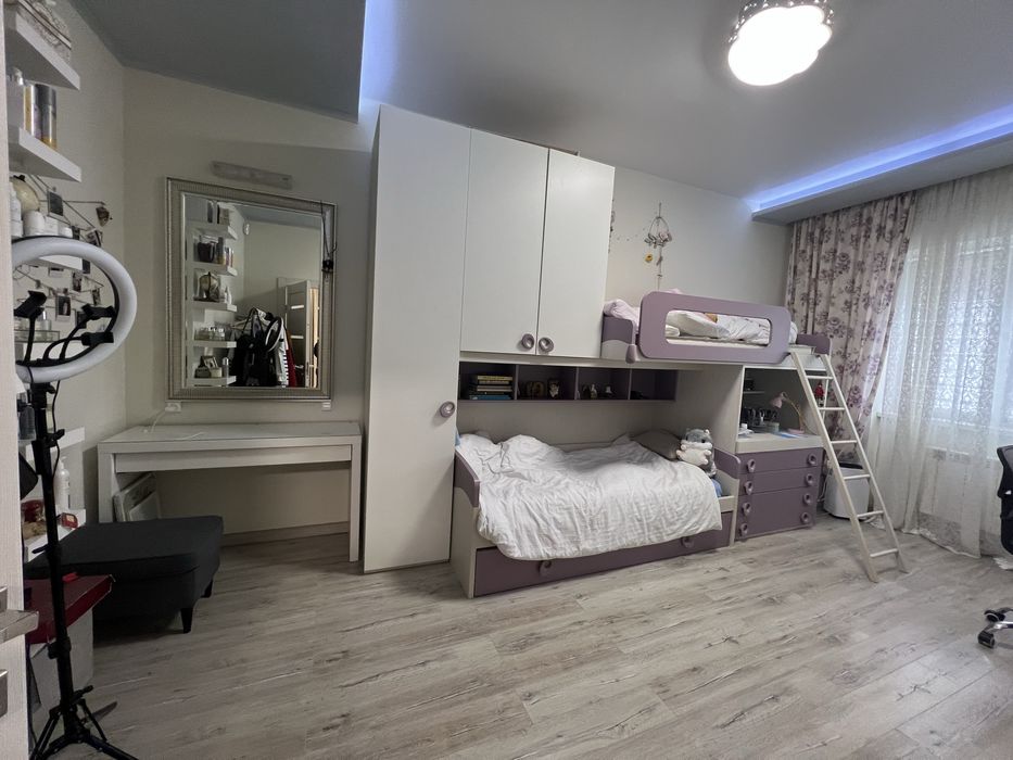 Продаж квартири в районі вул. Собранецької