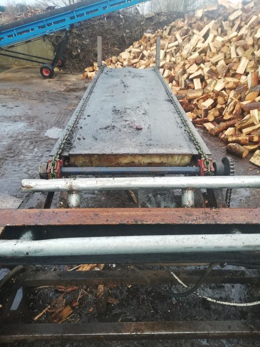 Łuparka do drewna 130cm ze stołem podawczym