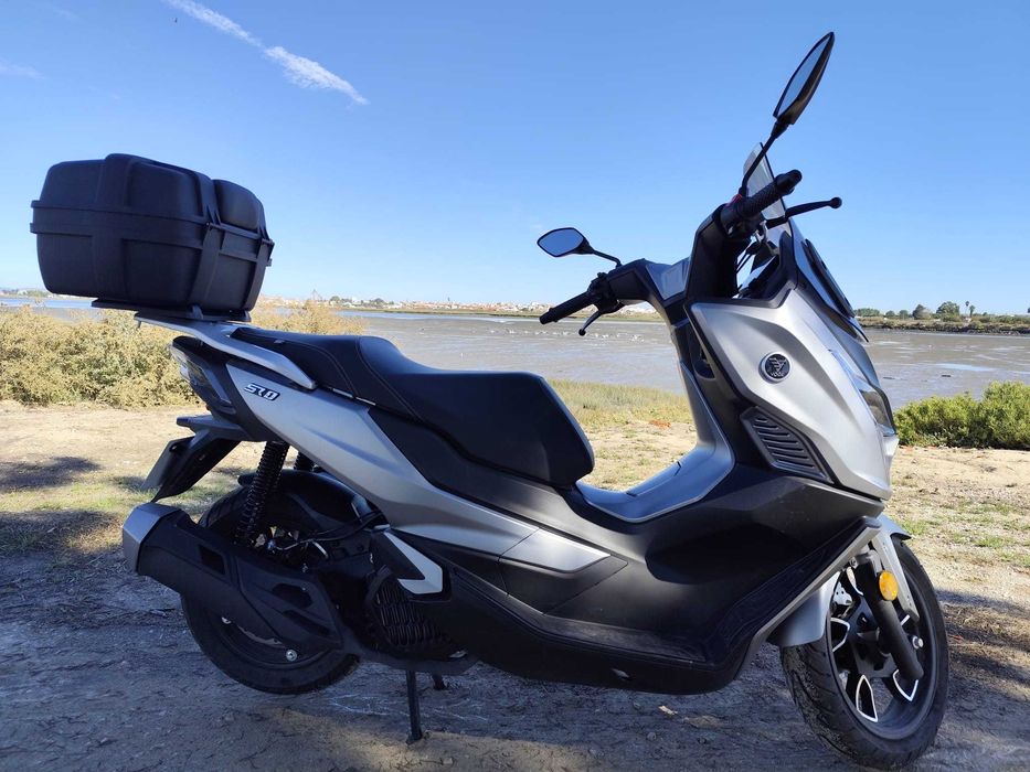 Scooter Voge Sr1 como nova