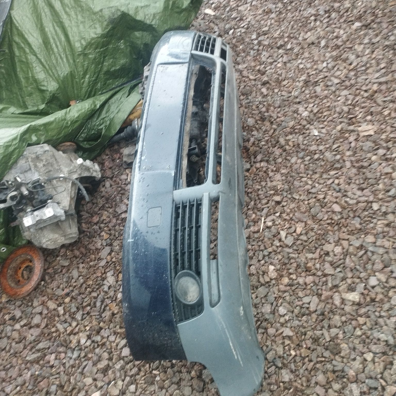 Audi a4 b6 zderzak przód granatowy