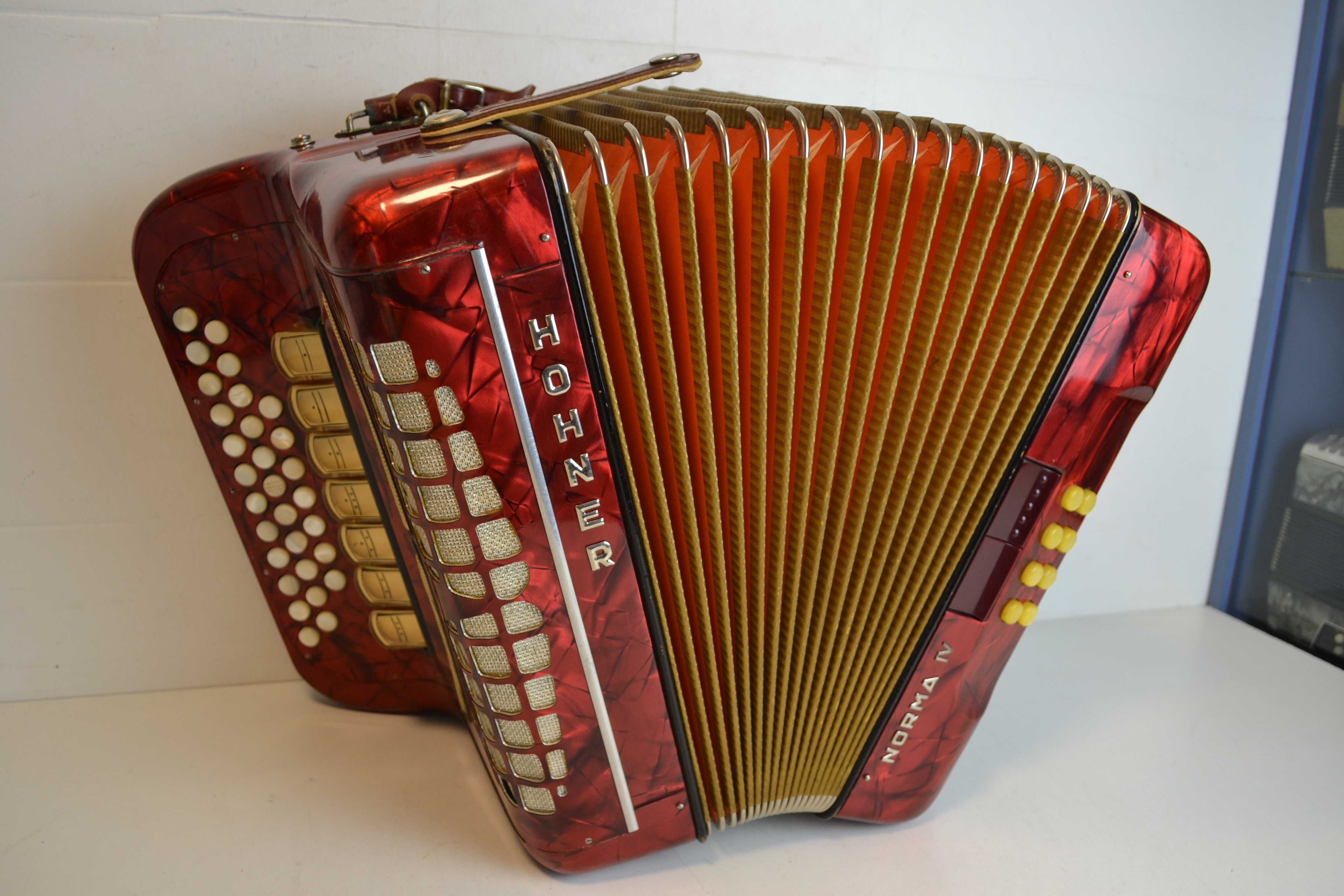 Concertina Hohner Norma IV 4 Voz . Pormoçao