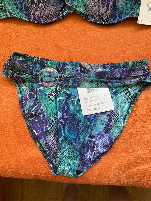 Фирменный купальник