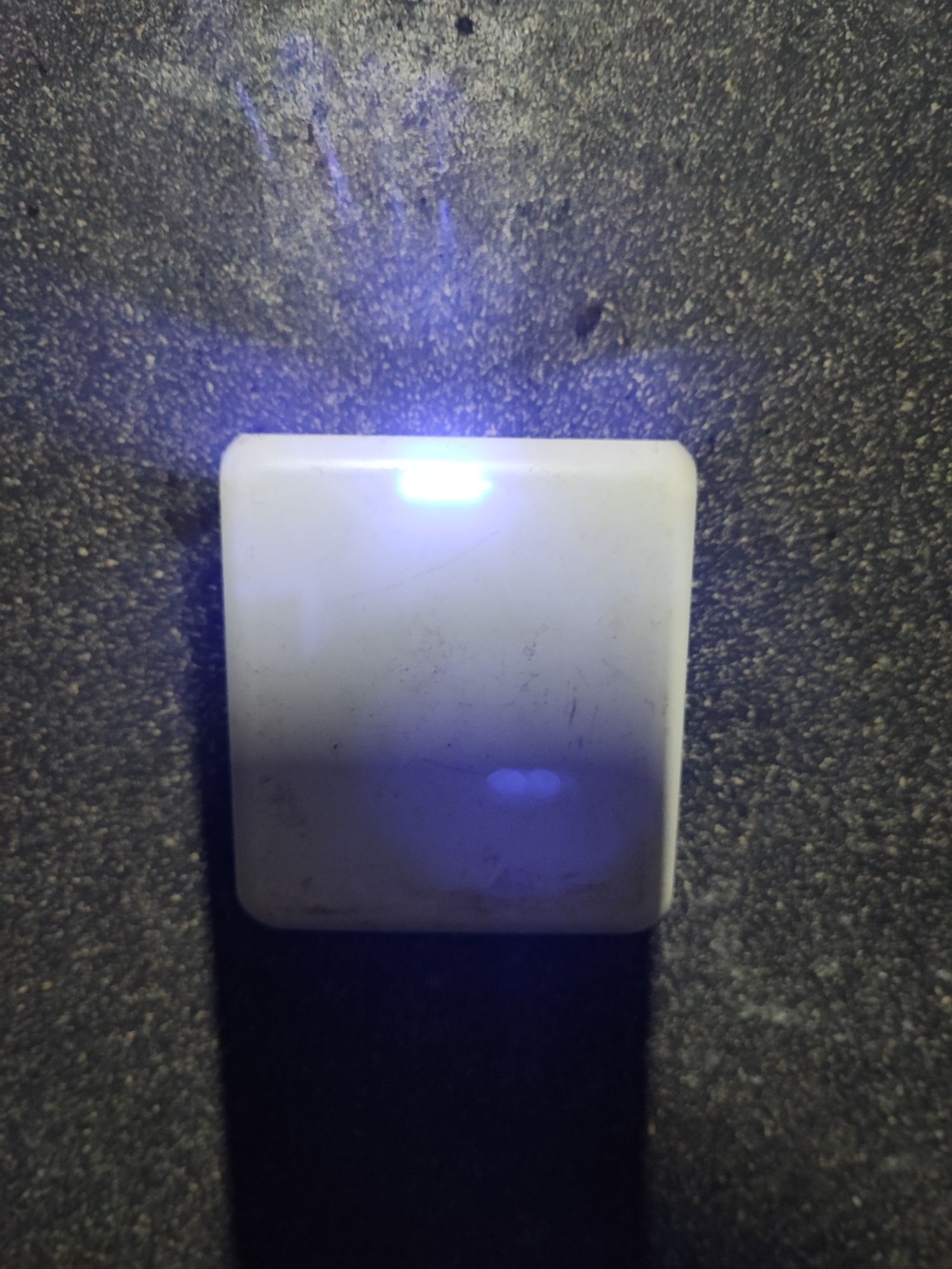Ładowarka powerbank indukcja