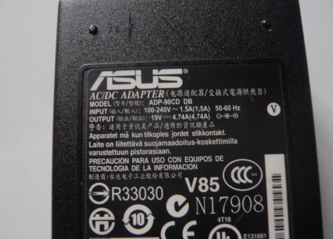 Asus Carregador para Portátil ADP-90CD DB 19V 4.74A