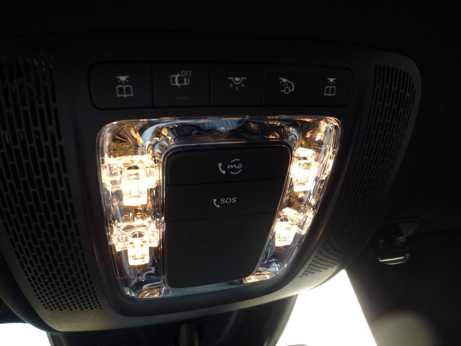 Mercedes-Benz EQA 250 de 2023, com 16.000 kms, na garantia