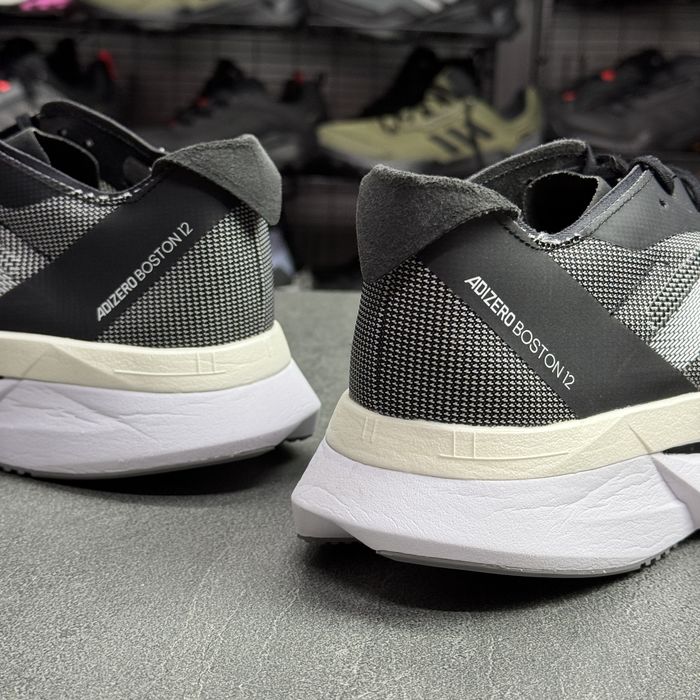 ОРИГІНАЛ 100% Кросівки Adidas Adizero Boston 12 ID4234 /46.5 р