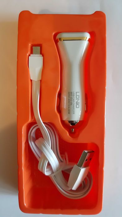 Автомобильное зарядное устройство