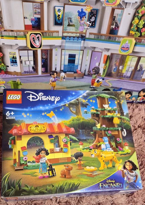 Продам оригінальні Lego Friends