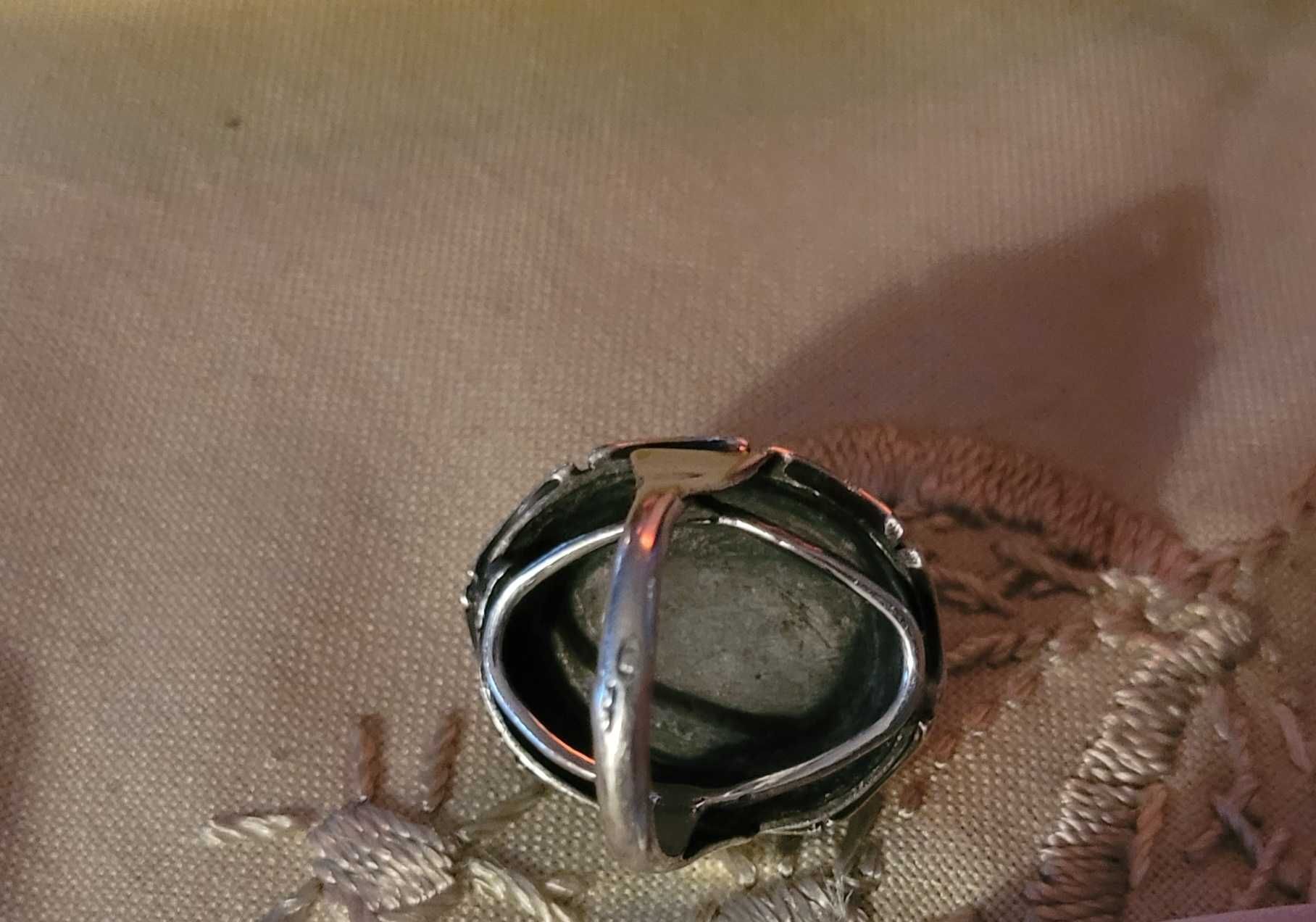 Srebrny pierścionek ORNO agat rybia łuska