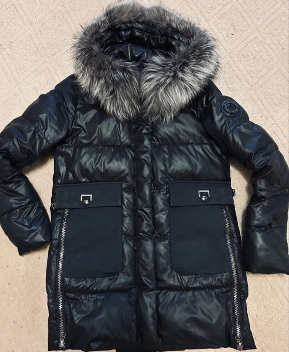 Продаю зимние пуховик