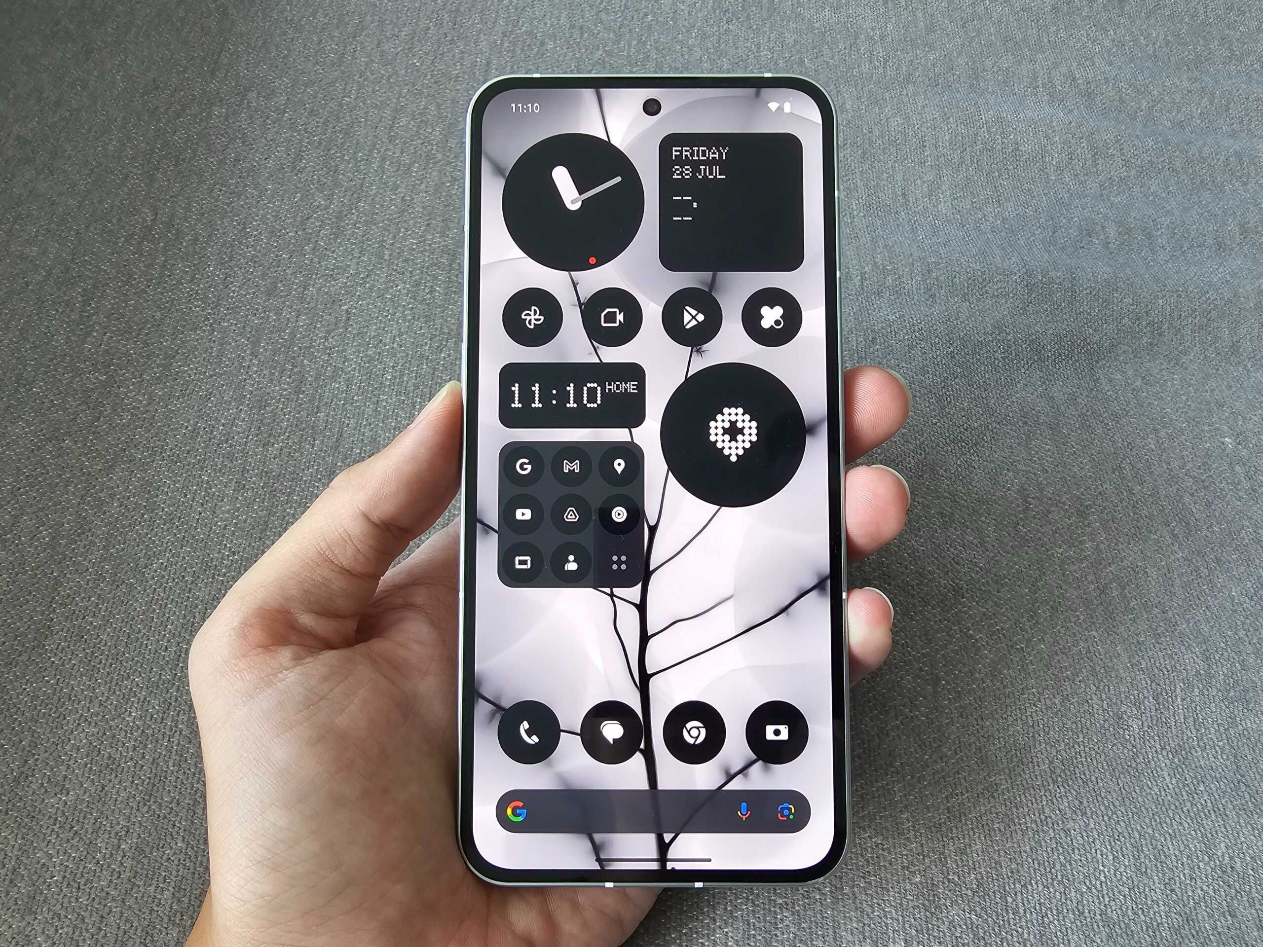IDEALNY jak NOWY - Nothing Phone 2 - 256GB bez żadnych blokad