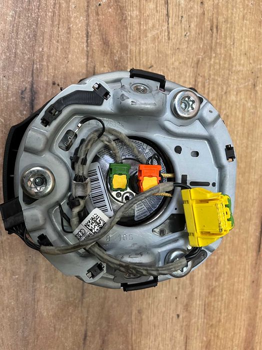 Airbag/poduszka powietrzna kierowcy Audi A4 B8