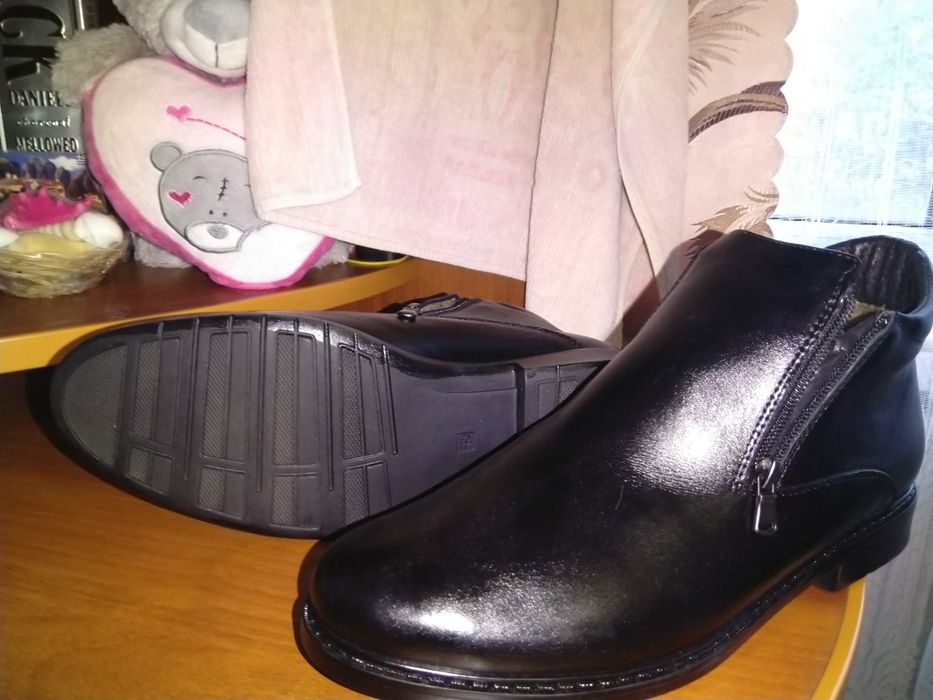 Зимове взуття, черевики, сапожки