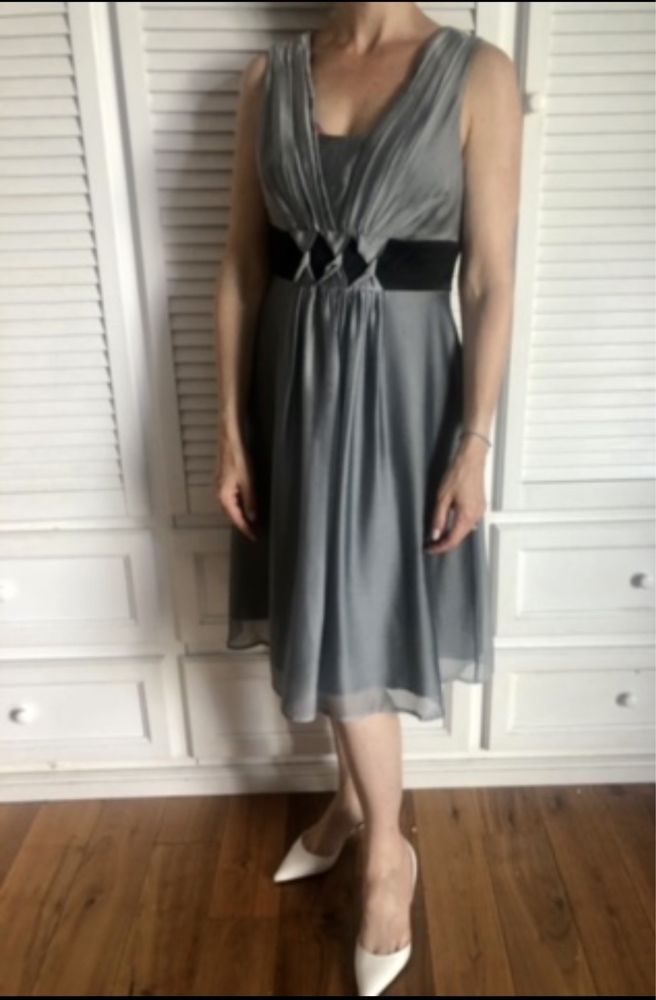 Elegancka suknia koktajlowa r 38 w kolorze srebrnym
