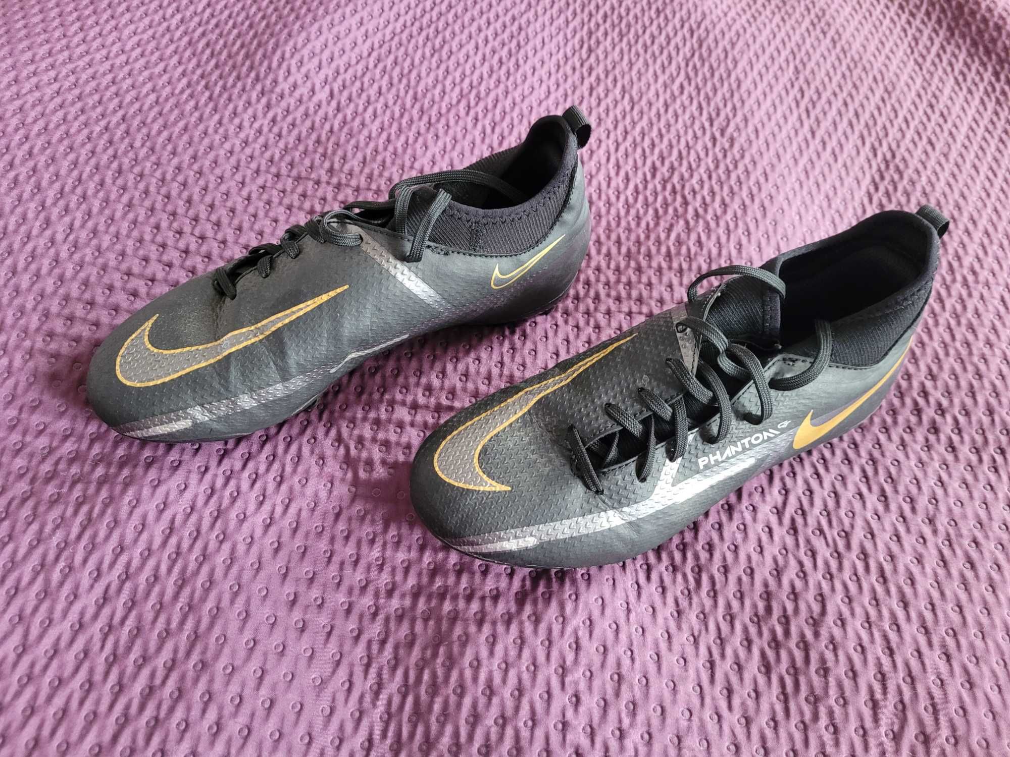 Buty korki dla chłopca Nike Phantom oryginał rozmiar 38