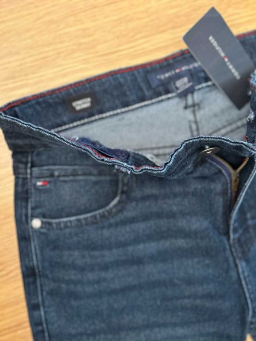 Cтильний одяг від  ToMmY Hilfiger L/XL 158-164