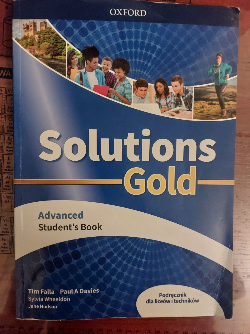 Solutions Gold - Intermediate Student's book