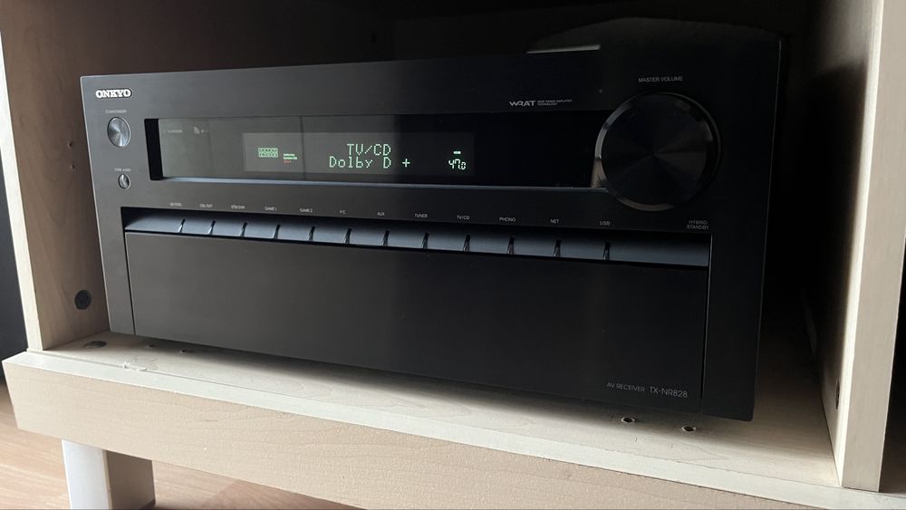 Legendarnie brzmiacy amplituner AV Onkyo TX-NR828. Stan idealny